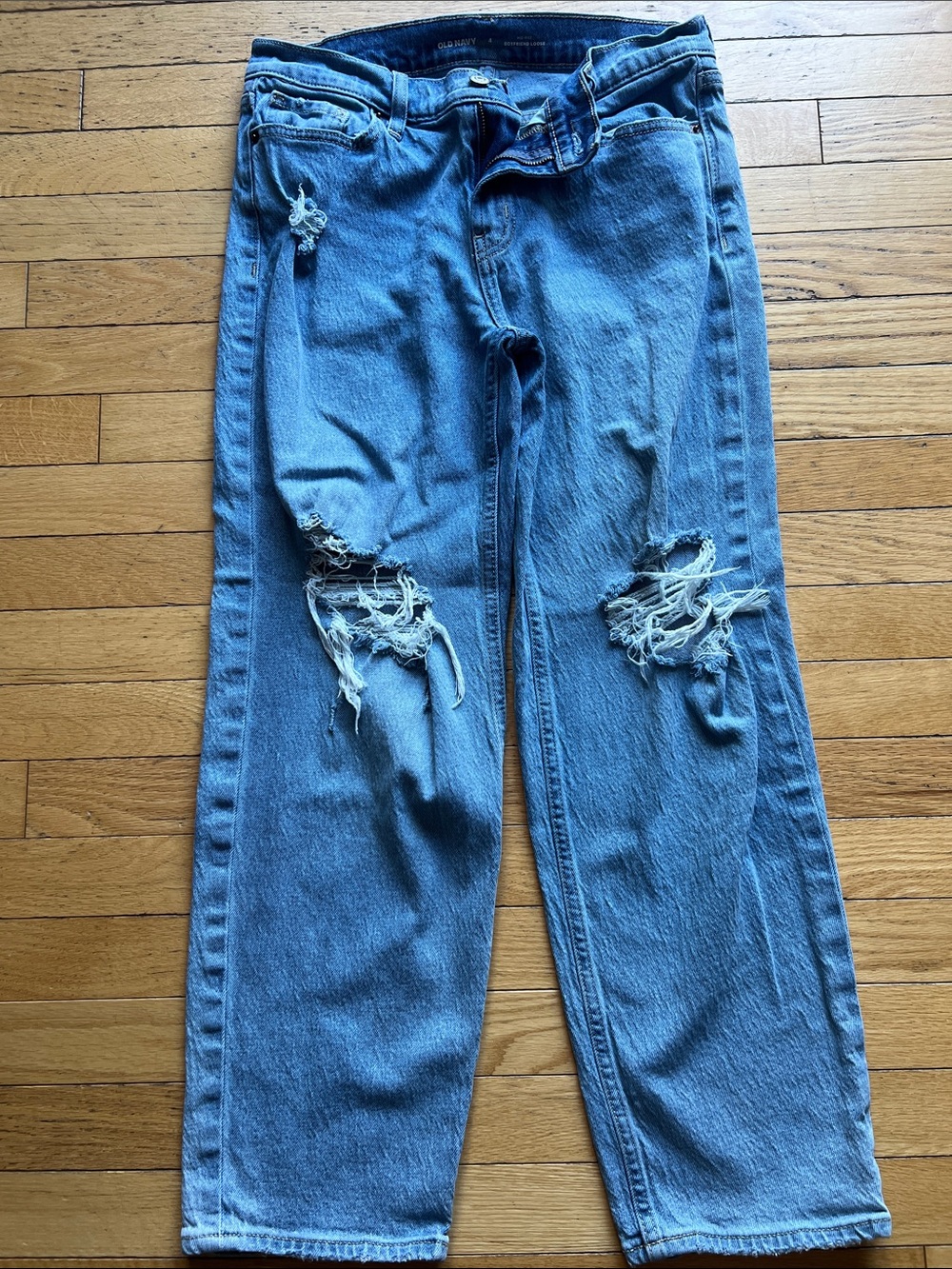 Old Navy Mid-Rise Boyfriend Loose Light Wash Distressed Jeans- Size 4